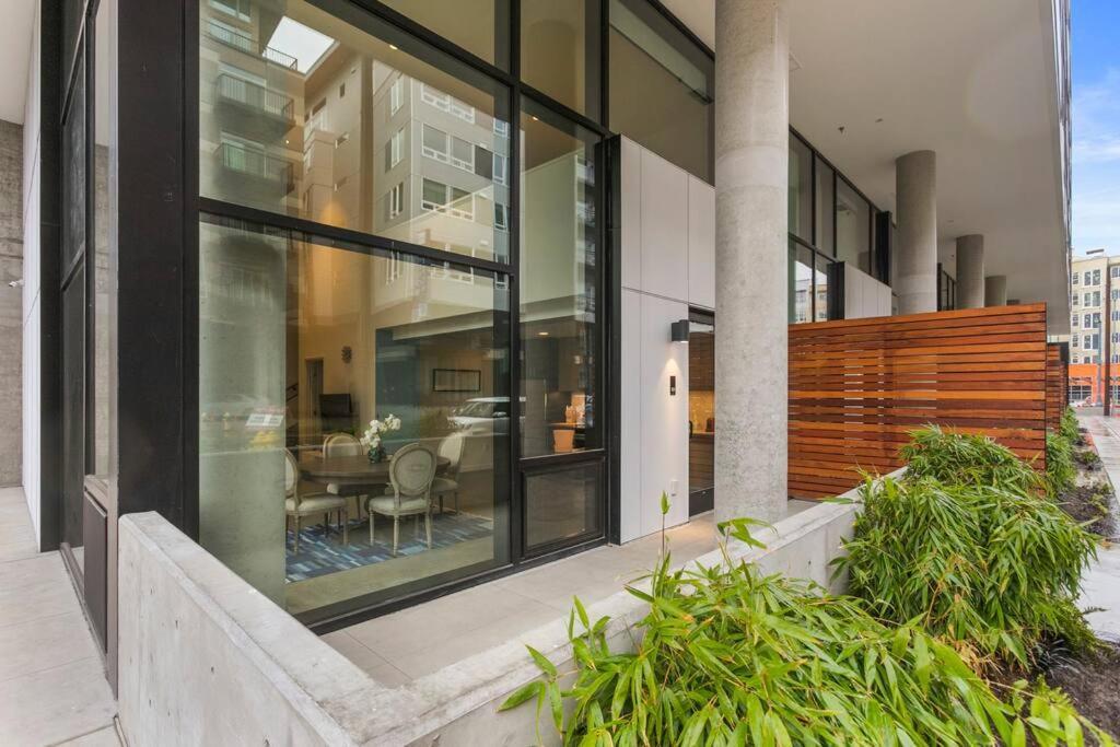 Airy And Open Corner Loft - 92 Walkscore Redmond Extérieur photo